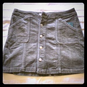Moss green cordoroy skirt - size 8